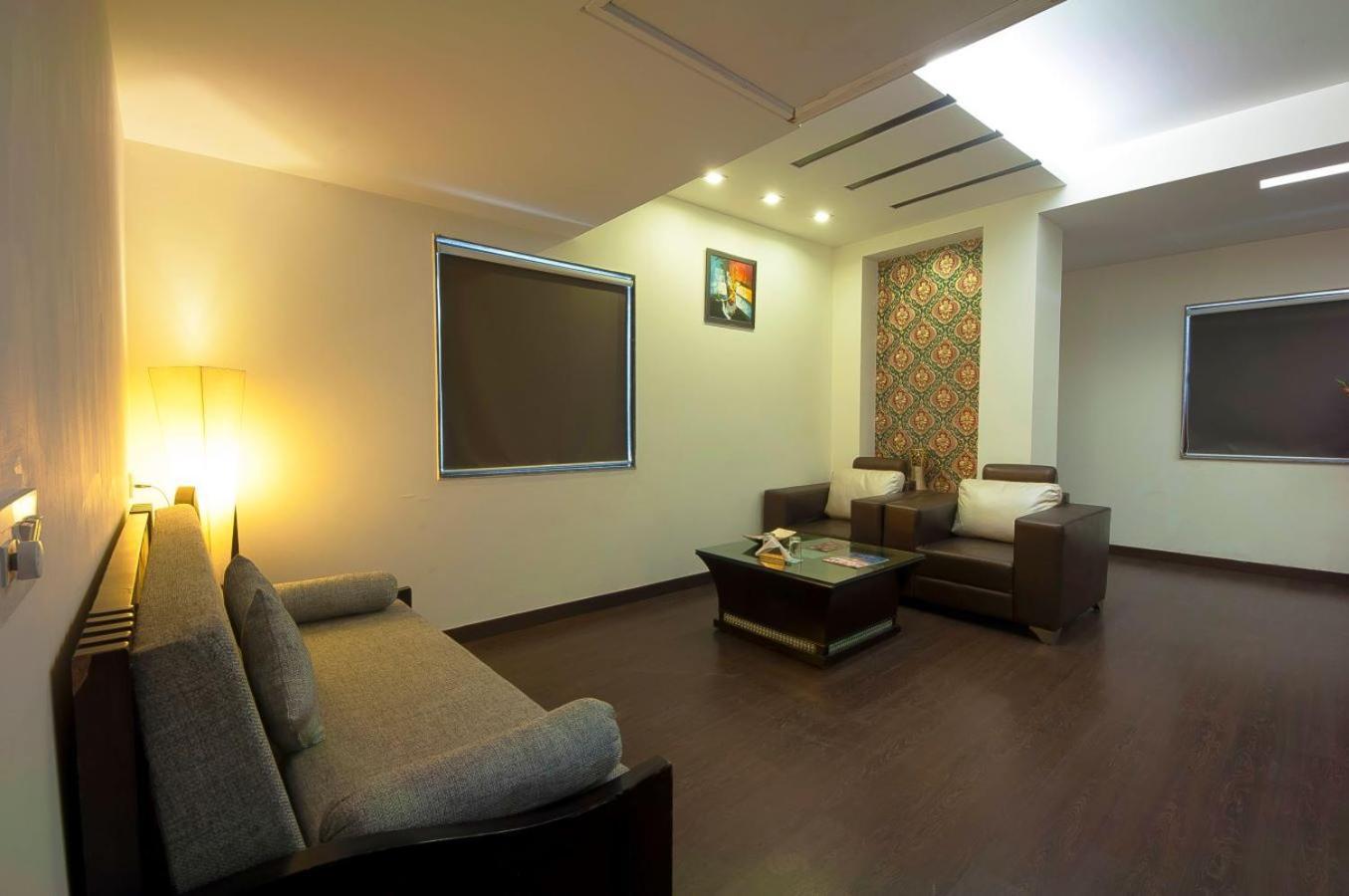Hotel Transit International- Aerocity Delhi Airport New Delhi Exterior photo